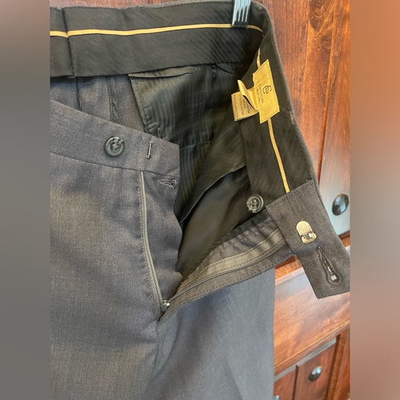 Gray Class Club (Dillard’s) Dress Pants, Size 16 - Picture 5 of 13